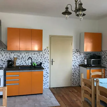 Rozboudovec * Kremze