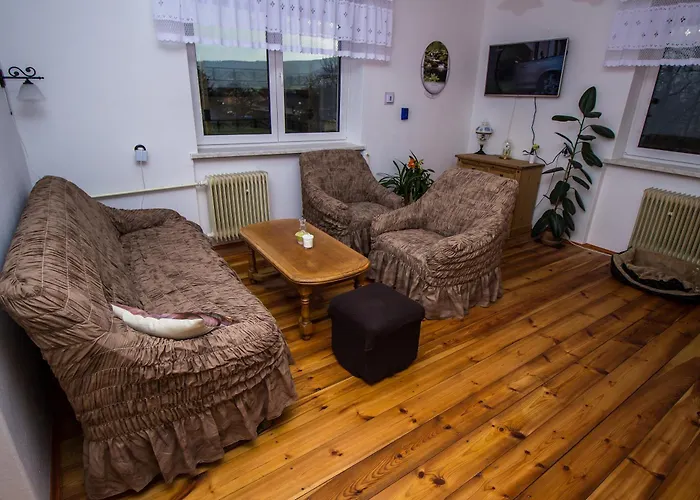 Rozboudovec Vakantiehuis Kremze